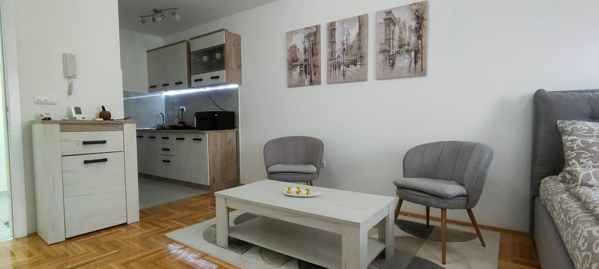 Apartman Ema Apartment Valjevo Exterior foto